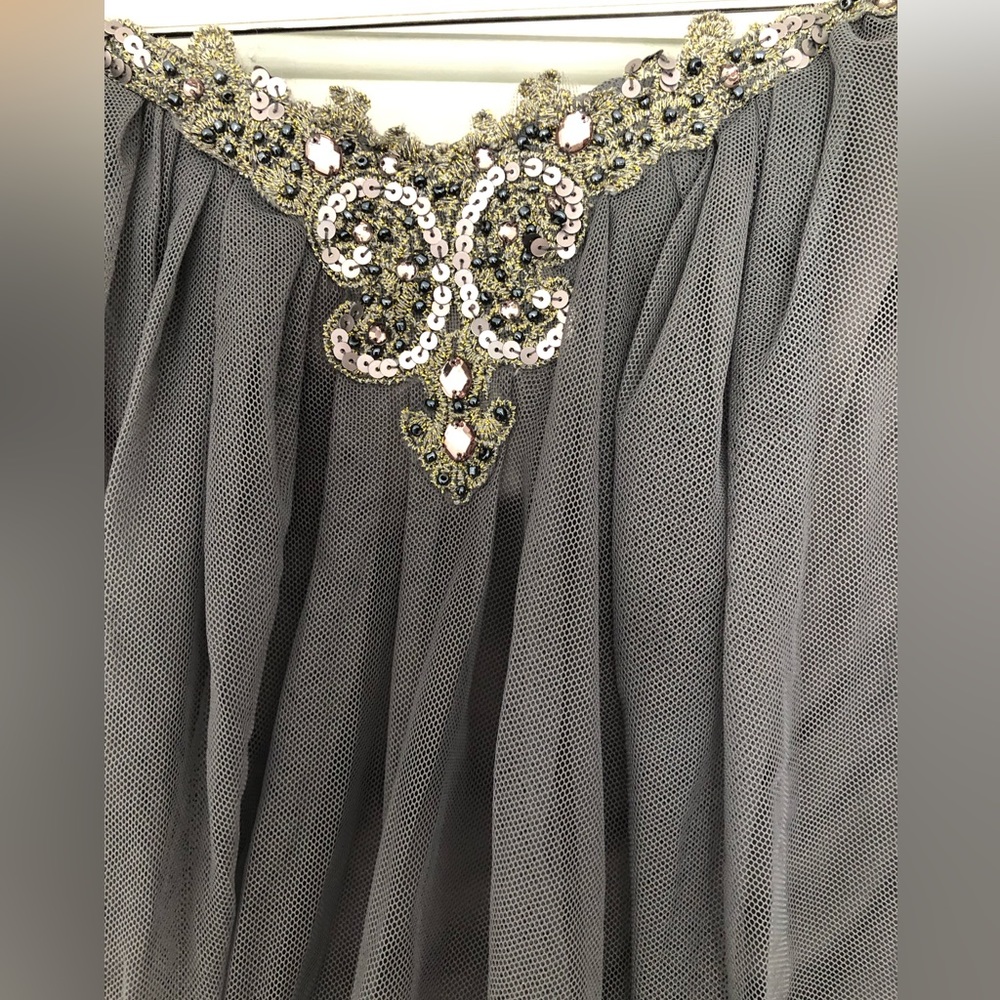 Lipsy London embellished, Bustier type, satin tie. Size 6. Sheer overlay 32x18 - Picture 2 of 4